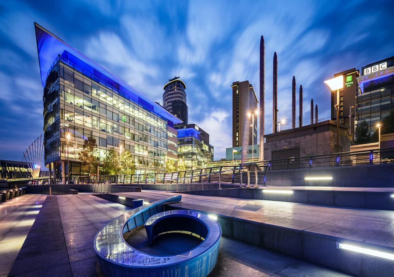 Hallsphere - Stunning Apartment Salford Quays Manchester Esterno foto